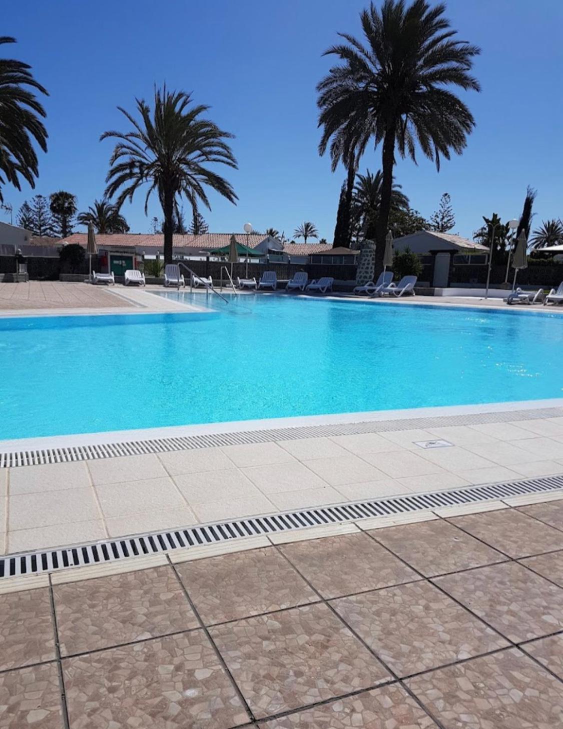 Buzzstays: 1-Bed Bungalow, Garden, Near Yumbo & Beach Maspalomas  Ngoại thất bức ảnh