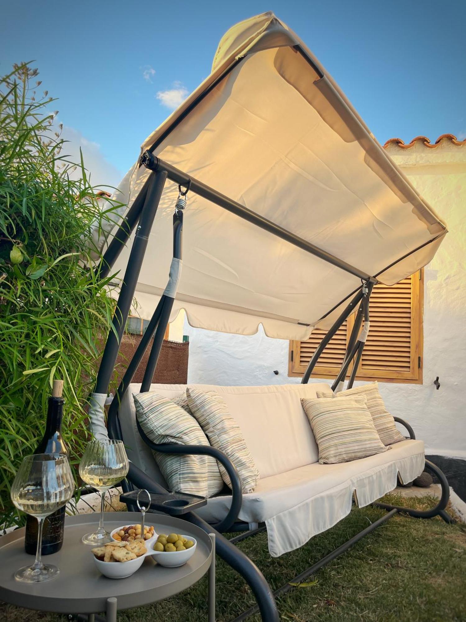 Buzzstays: 1-Bed Bungalow, Garden, Near Yumbo & Beach Maspalomas  Ngoại thất bức ảnh