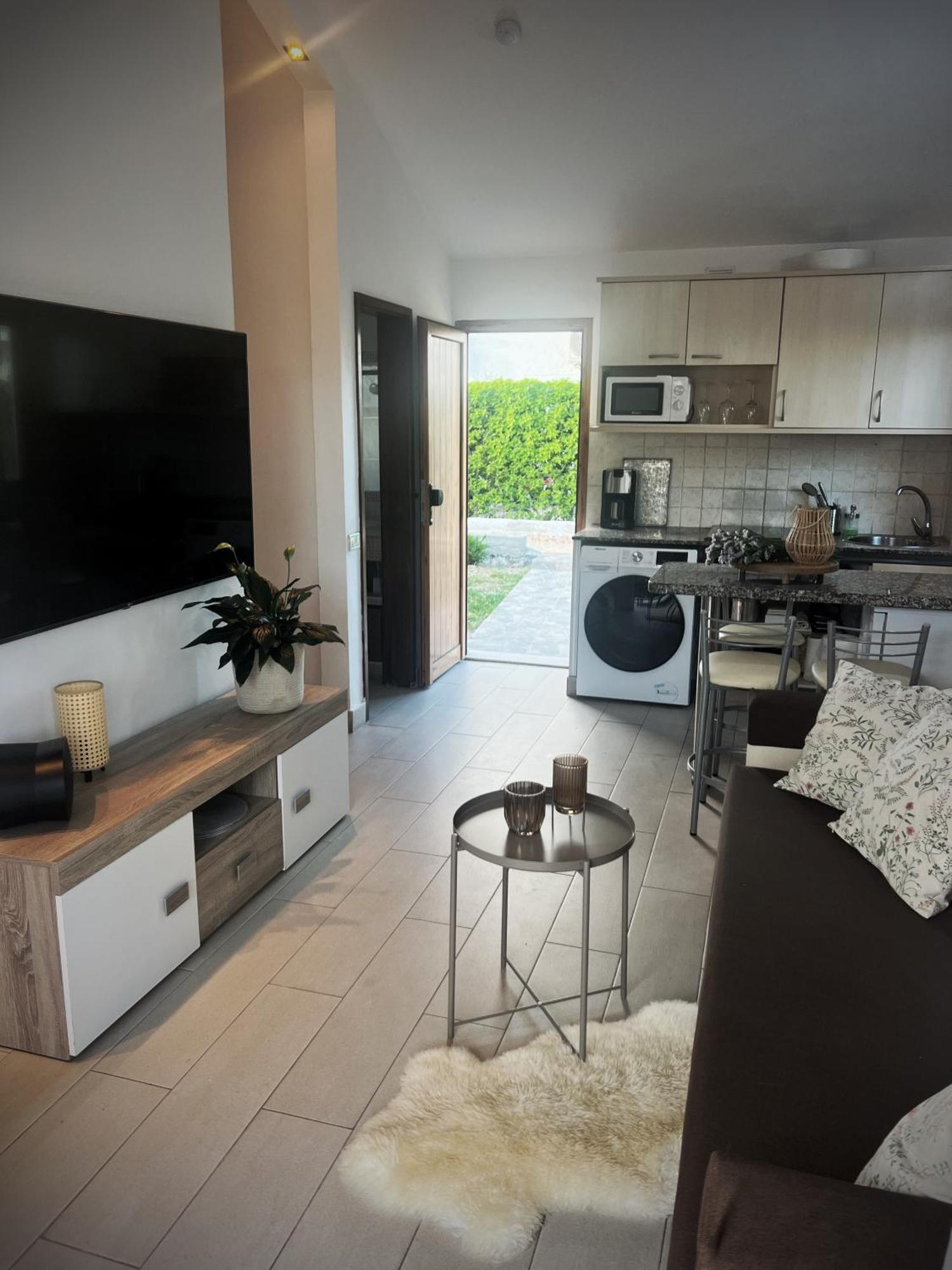 Buzzstays: 1-Bed Bungalow, Garden, Near Yumbo & Beach Maspalomas  Ngoại thất bức ảnh